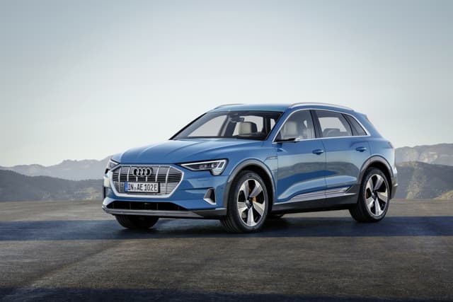 2019 Audi e-tron 55 95 kWh (408 Hp) quattro
